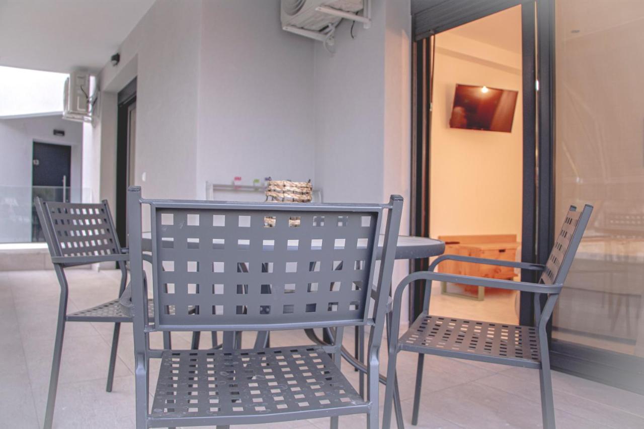 Medusa Luxury Apartments Néa Péramos Exterior foto